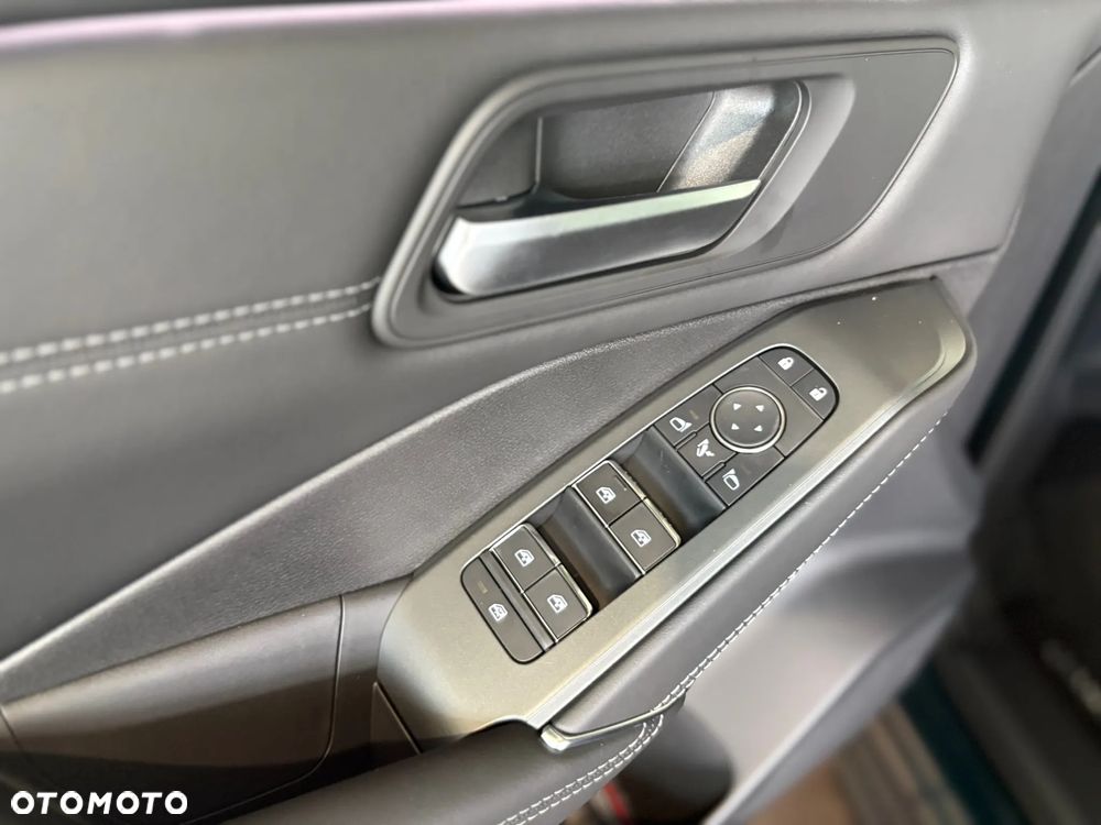 Nissan Qashqai 1.3 DIG-T mHEV N-Connecta Xtronic - 10