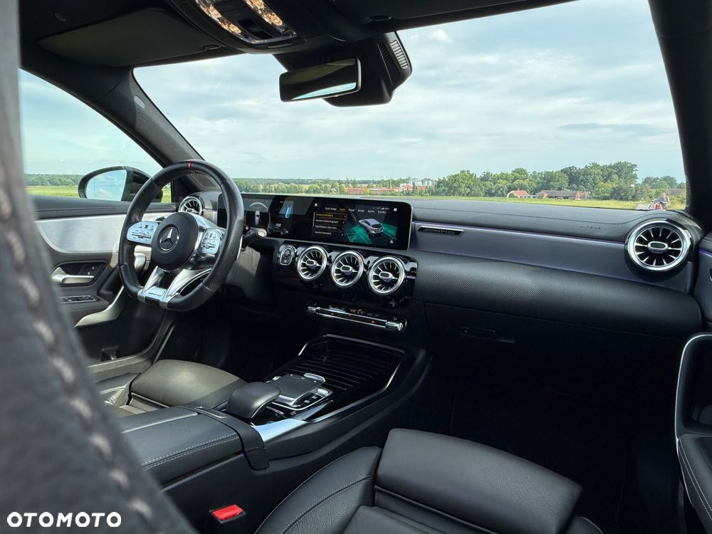 Mercedes-Benz Klasa A AMG 35 4Matic AMG Speedshift DCT 7G - 23