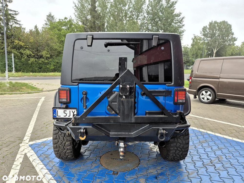 Jeep Wrangler - 4