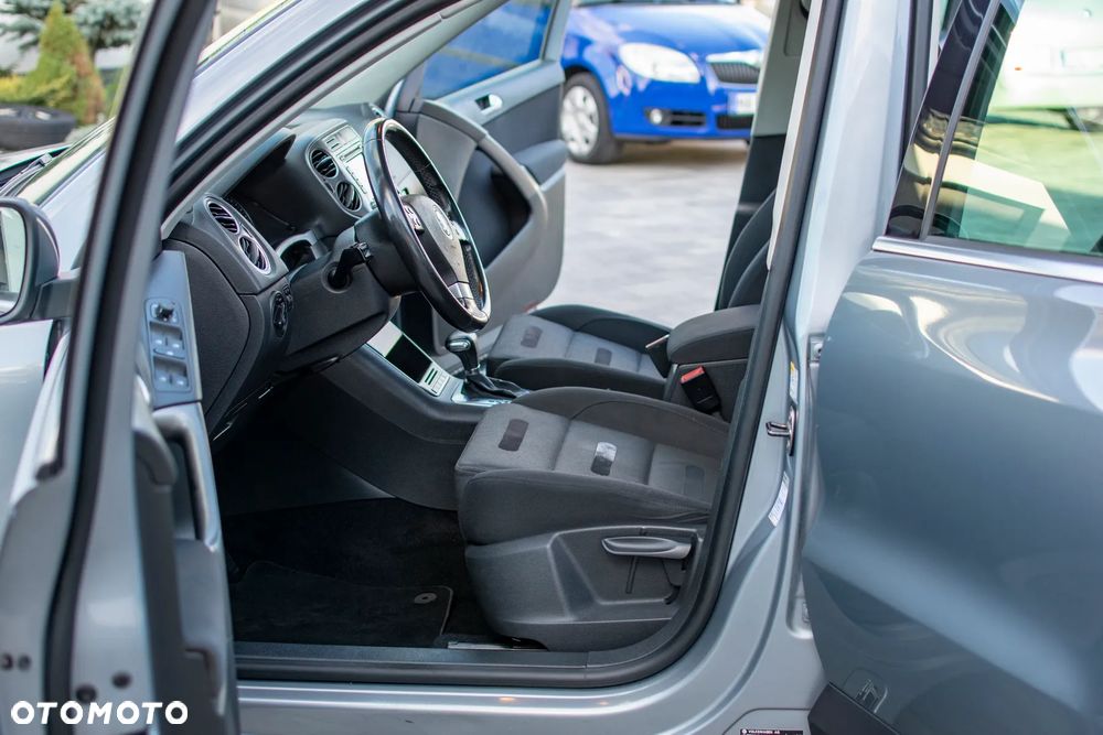 Volkswagen Tiguan - 17