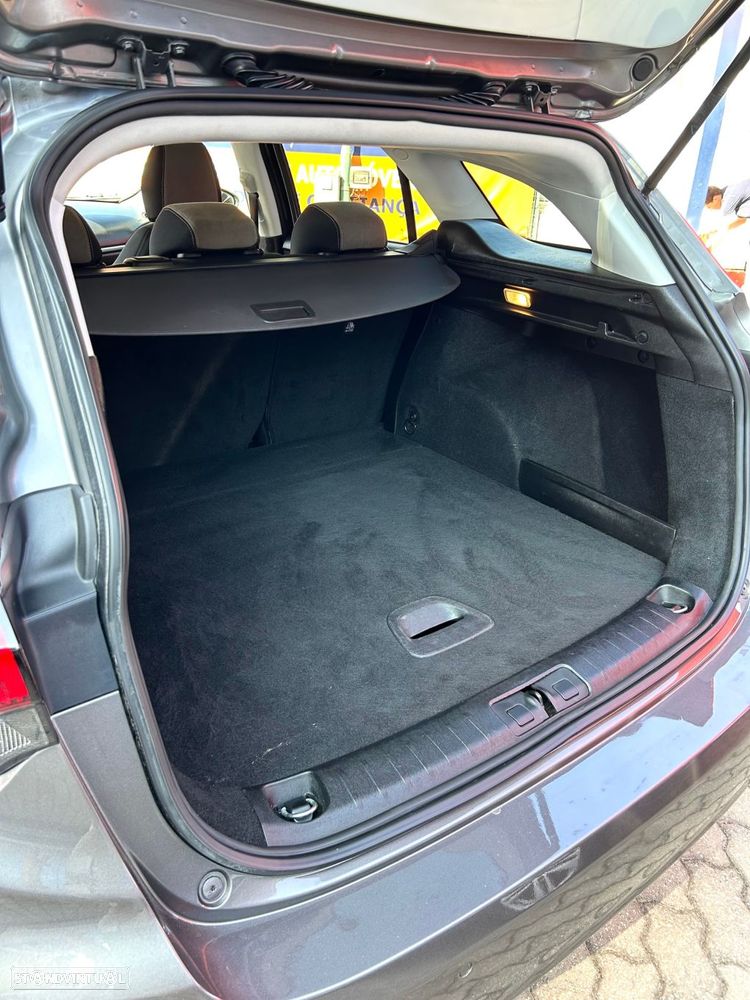 Fiat Tipo Station Wagon 1.3 M-Jet Lounge - 23