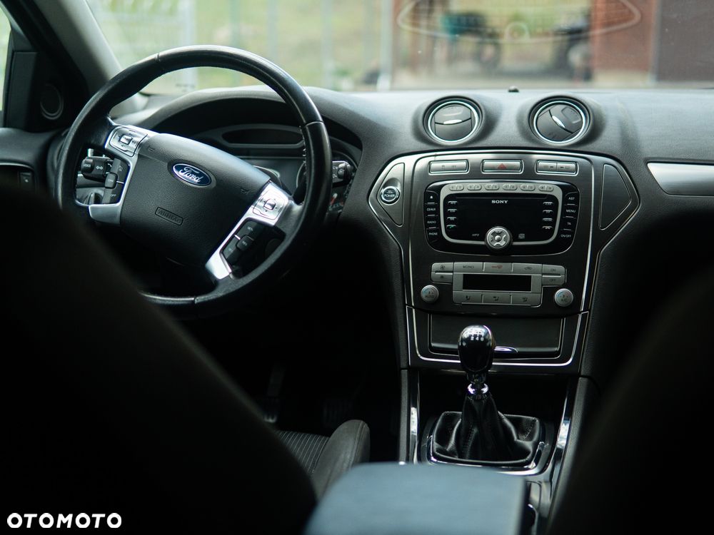 Ford Mondeo 2.0 TDCi Trend - 17