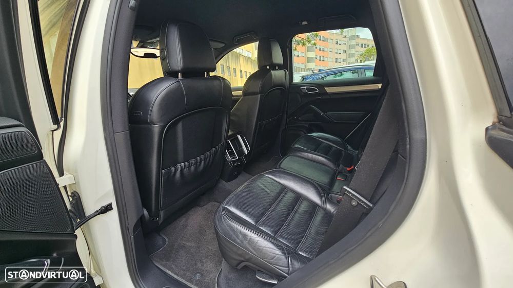 Porsche Cayenne ver-standard - 28
