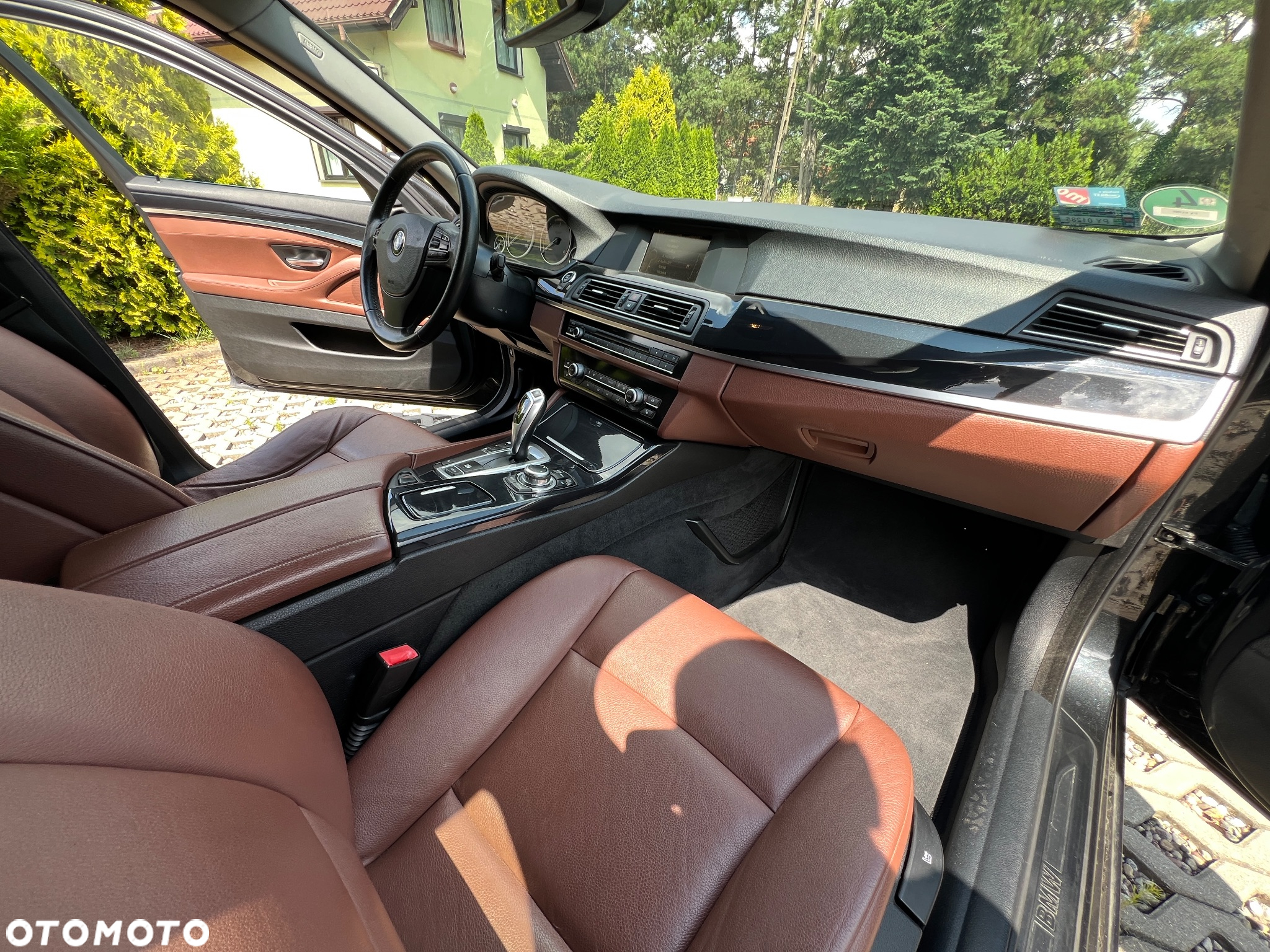 BMW Seria 5 520d Touring - 11