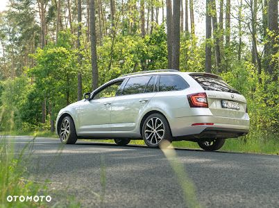 Skoda Octavia 2.0 TDI DSG Soleil - 10
