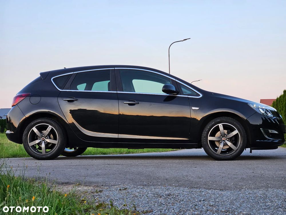Opel Astra 1.4 T Cosmo - 7