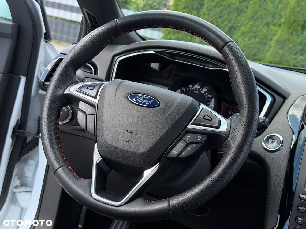 Ford Mondeo - 27