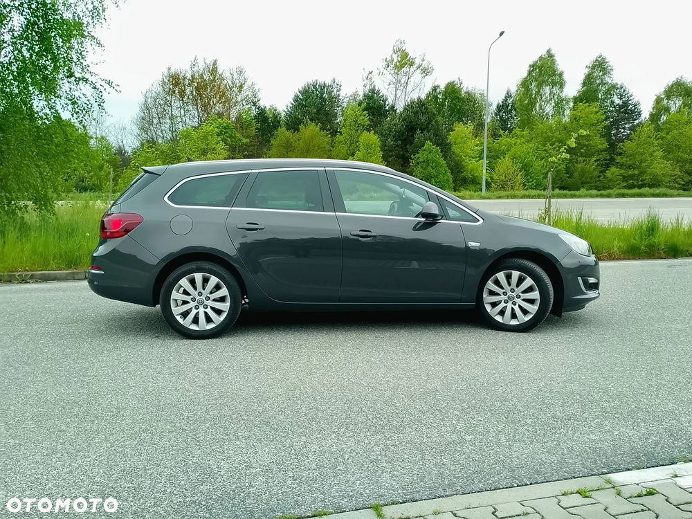 Opel Astra 1.6 CDTI DPF ecoFLEX TourerStart/Stop Exklusiv - 24