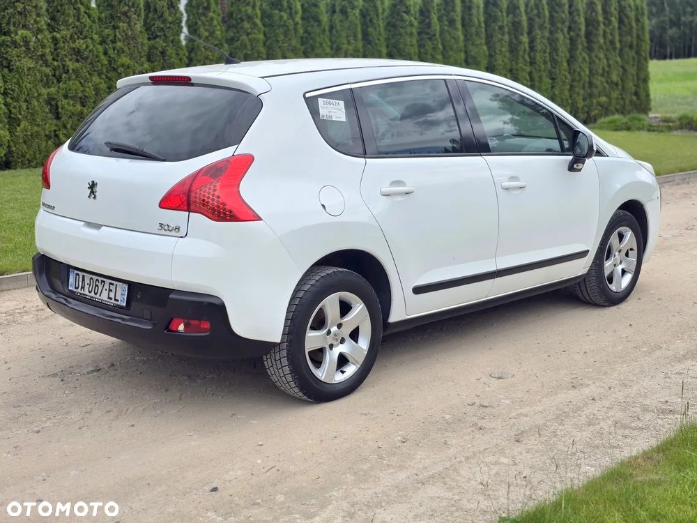 Peugeot 3008 HDi 115 Allure - 5