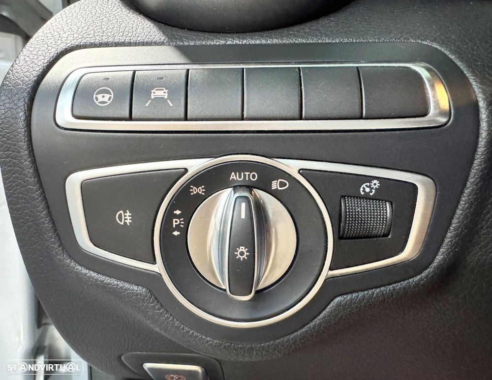 Mercedes-Benz C 300 de AMG Line - 13