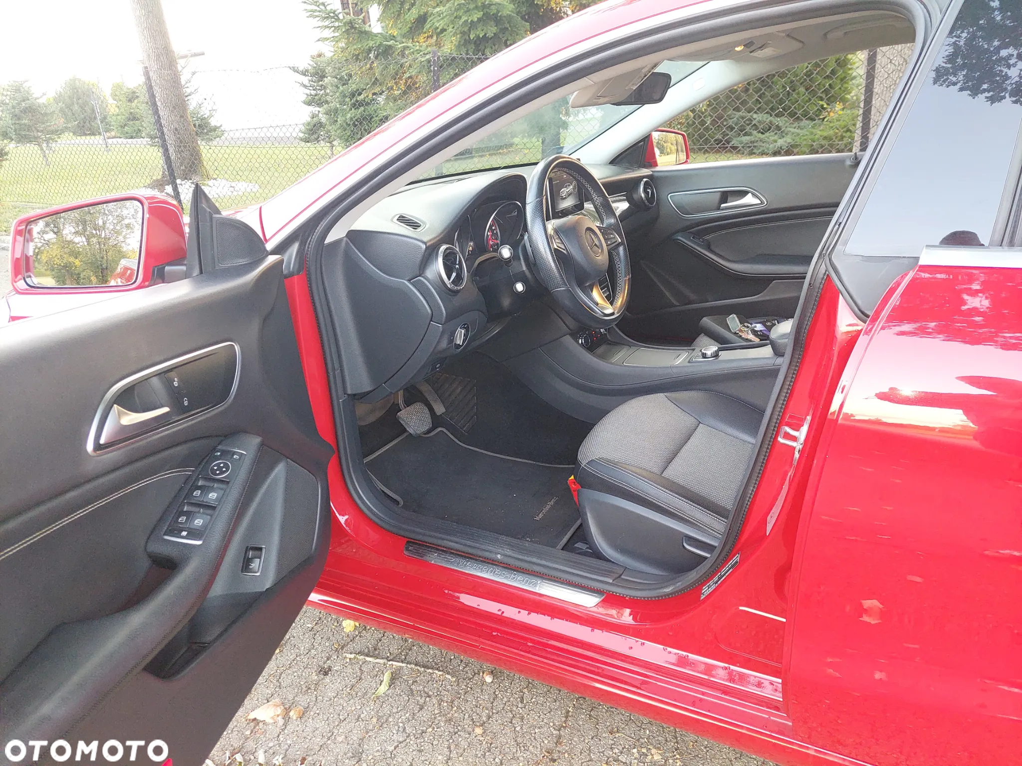 Mercedes-Benz CLA 180 7G-DCT Urban - 16