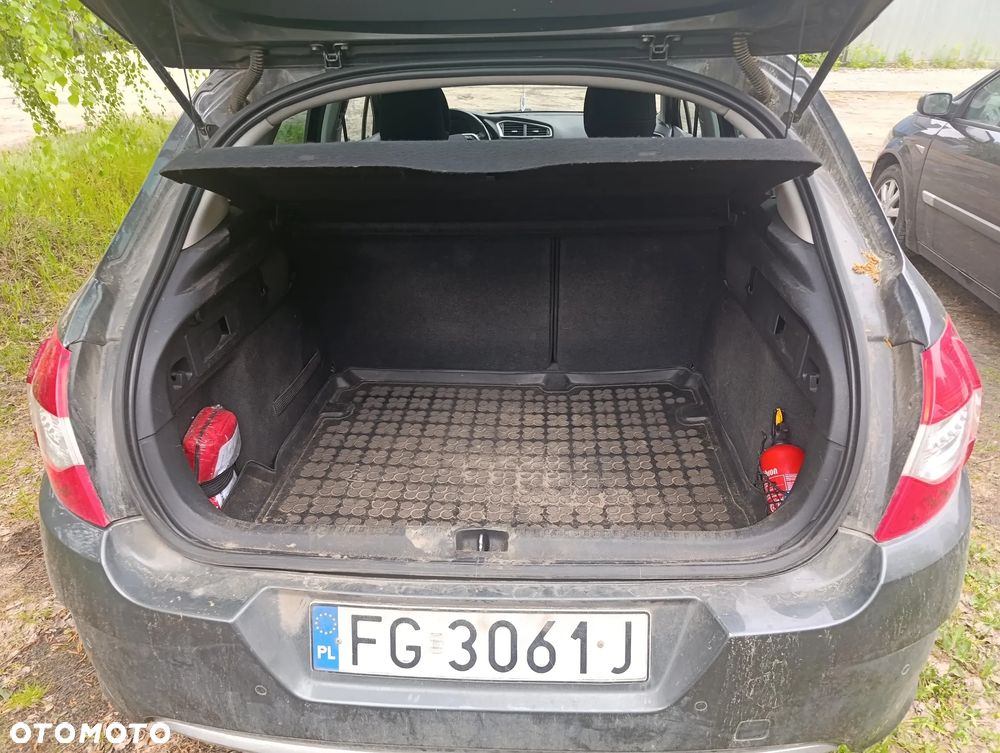 Citroën C4 1.6 HDi Seduction - 9