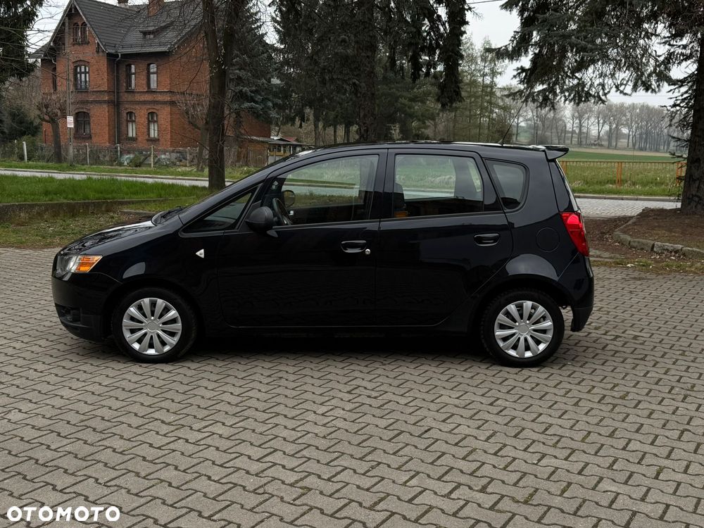 Mitsubishi Colt - 2