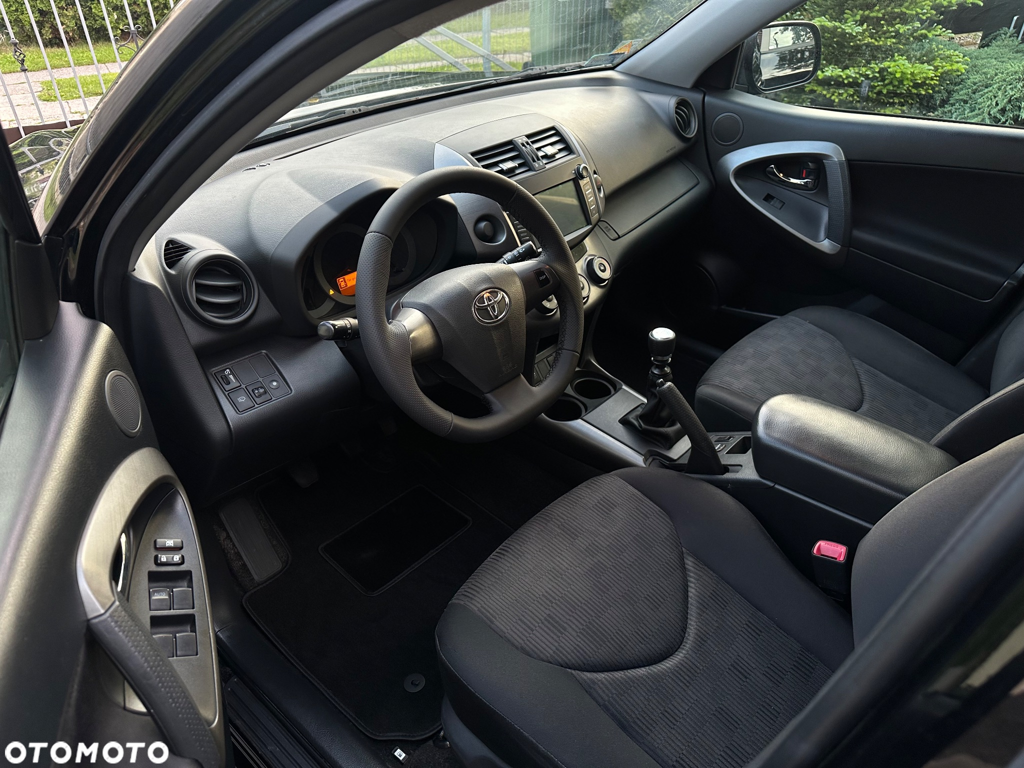 Toyota RAV4 2.0 VVT-i 2010 - 9