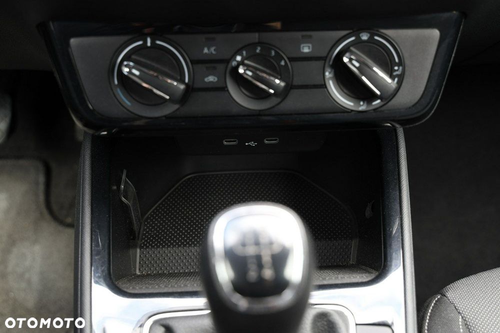 Skoda Fabia - 20
