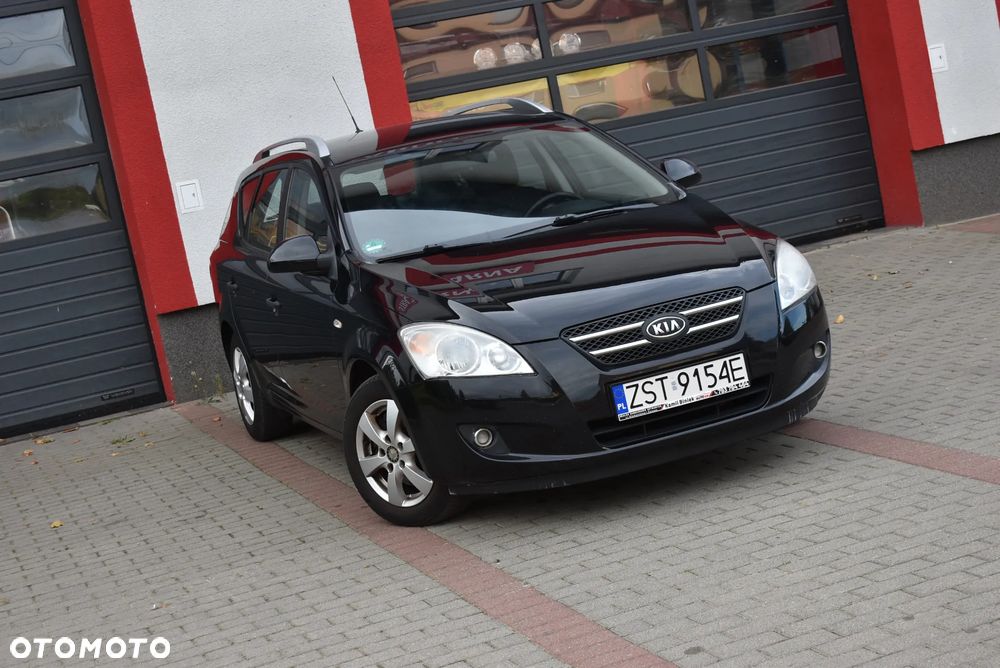 Kia Ceed - 34