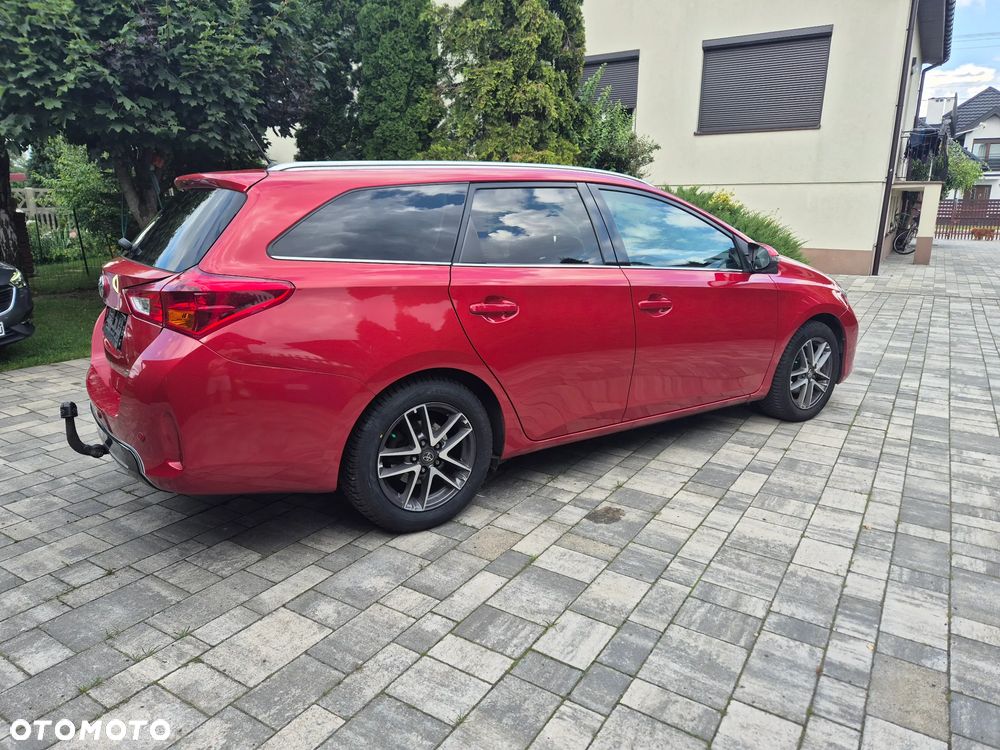 Toyota Auris - 10