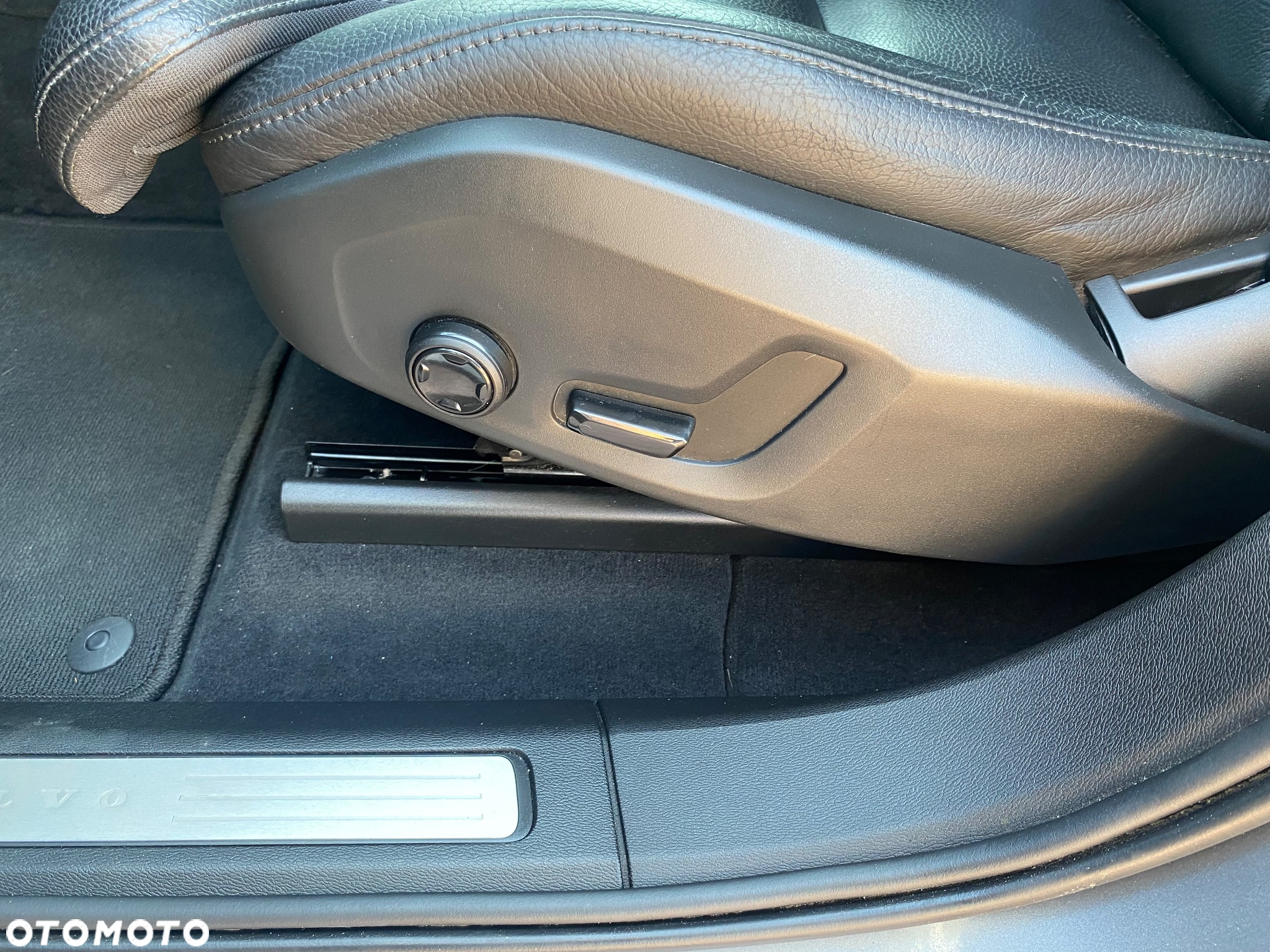 Volvo XC 60 - 15