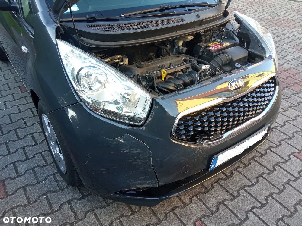 Kia Venga 1.6 L - 22