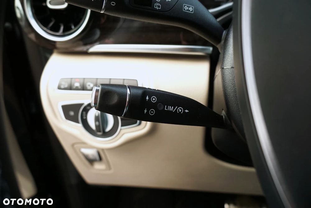 Mercedes-Benz Klasa V 300 d 4-Matic 9G-Tronic Avantgarde (d³ugi) - 26