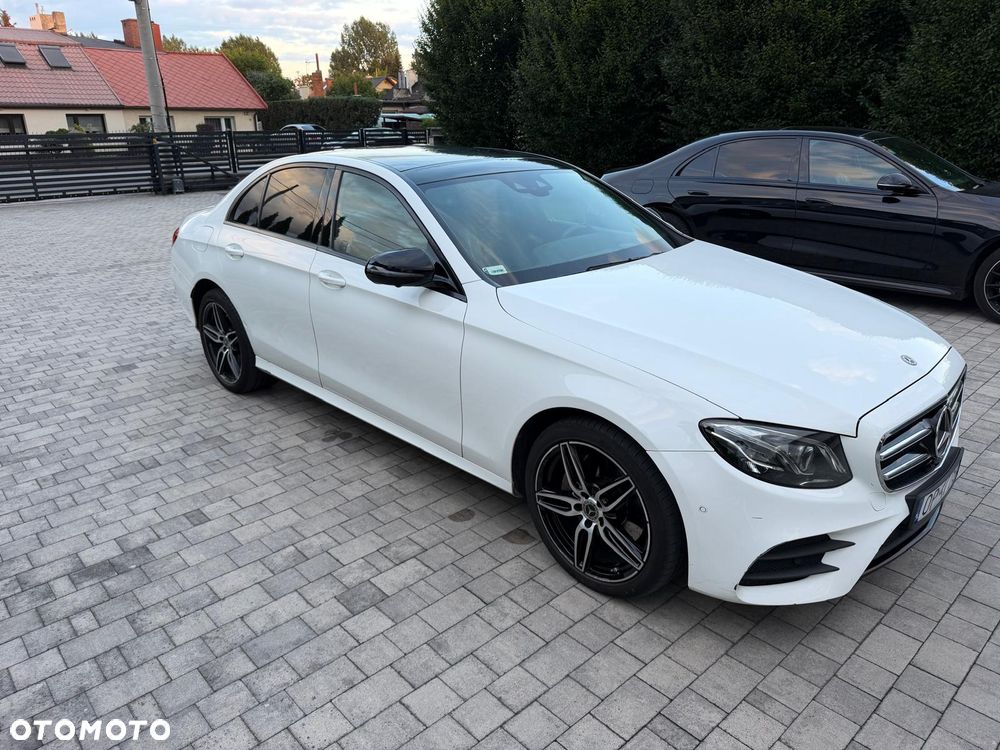 Mercedes-Benz Klasa E 220 d 4-Matic 9G-TRONIC - 4