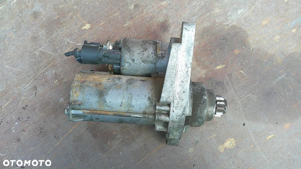 VW GOLF V 1.6 FSI ROZRUSZNIK - 2