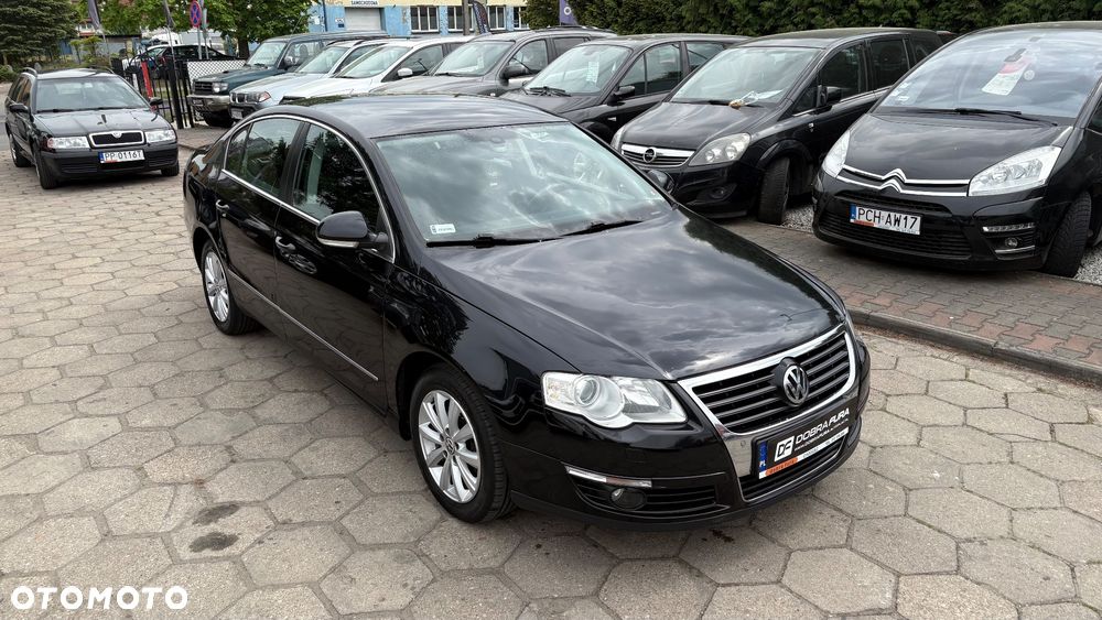 Volkswagen Passat 2.0 TDI Comfortline DSG - 4