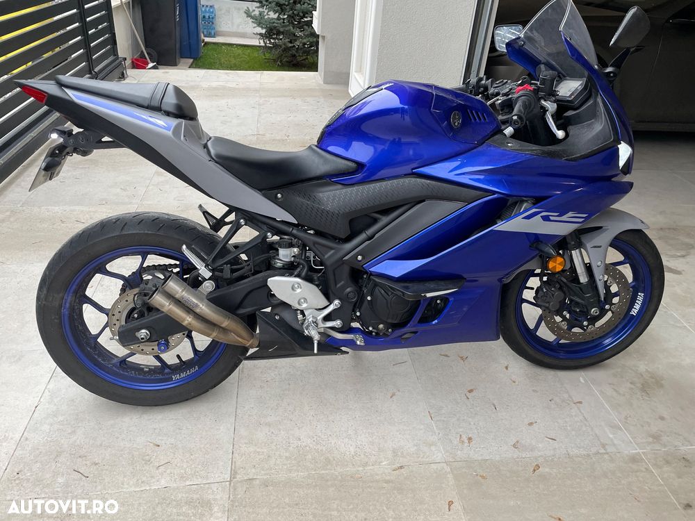 Yamaha YZF-R3 World GP 60th Anniversary Edition - 3