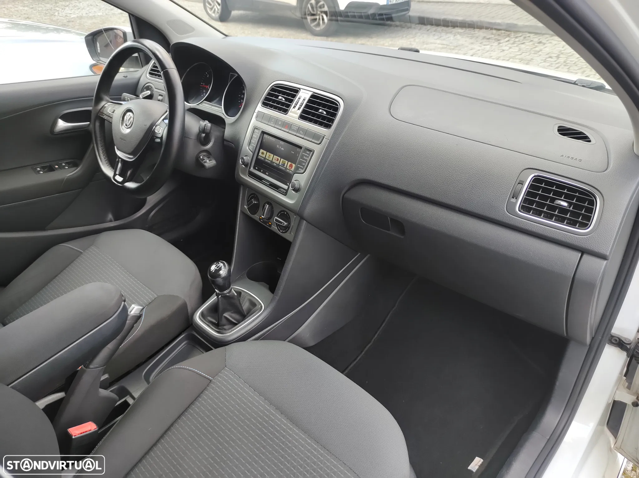 VW Polo 1.4 TDI (Blue Motion ) Comfortline - 16
