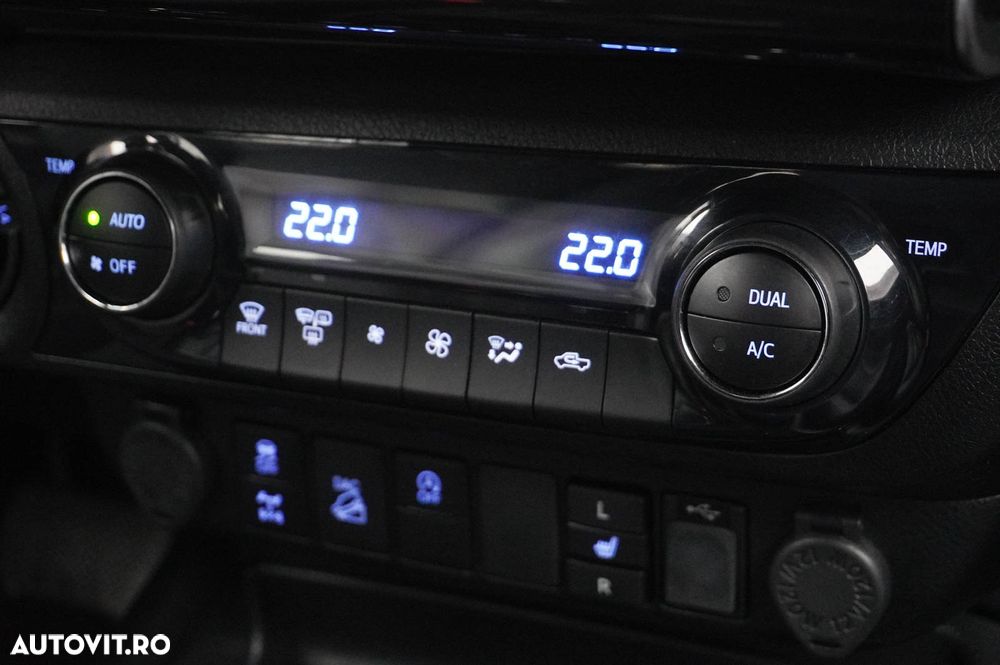 Toyota Hilux 4x4 Double Cab Autm. Invincible - 24