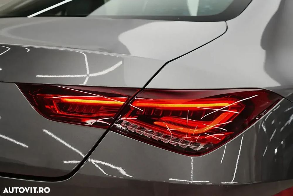 Mercedes-Benz CLA 180 7G-DCT AMG Line - 24