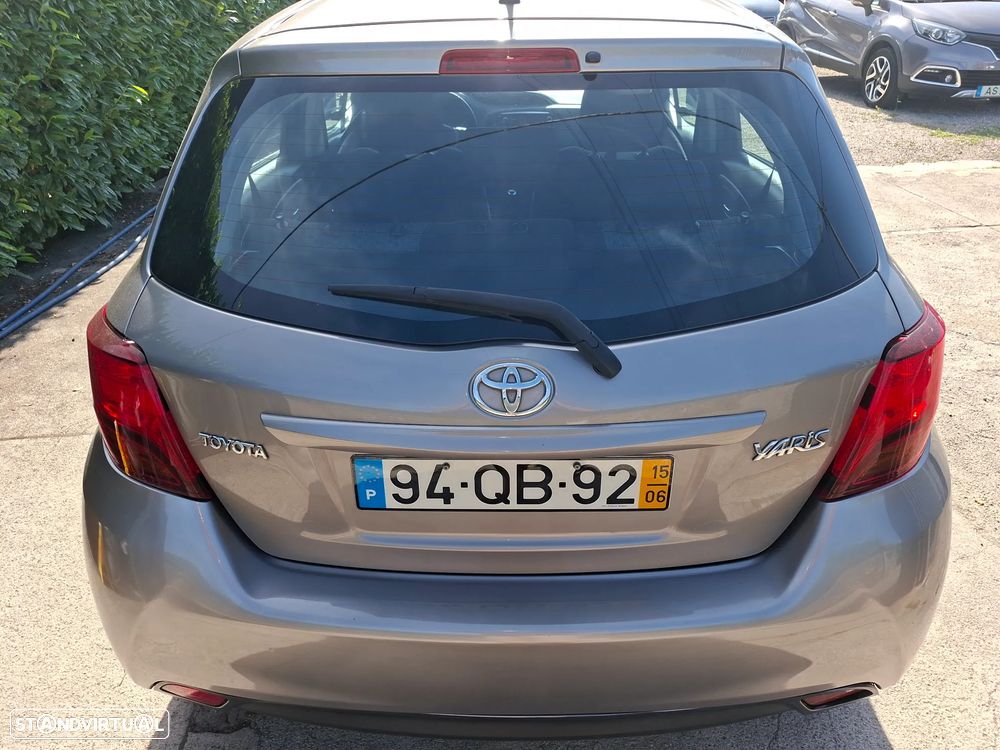 Toyota Yaris 1.4 D-4D Sport+P.Techno +Navi - 5