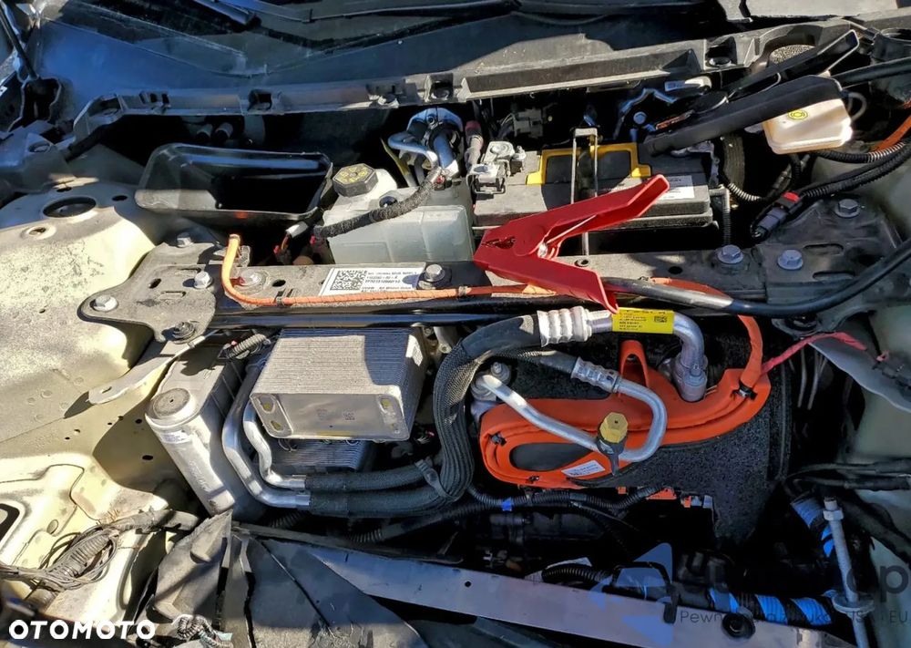 Tesla Model 3 - 8