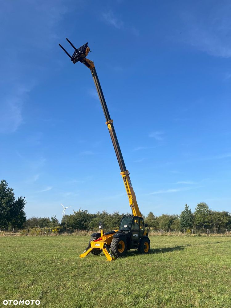 JCB Ładowarka teleskopowa Jcb 540-140 Rok 2019 Stan Perfekcyjny z Niemiec od Dealera Utrzymana IDEALNIE Jak nowa TYLKO 3250 MTG KLIMA KAMERA COFANIA Książki serwisowe 4 Tony 14 Metrowa - 12