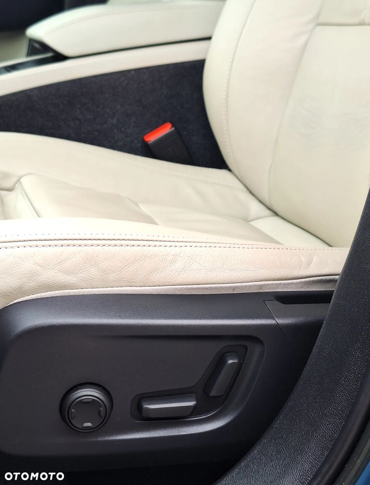 Volvo XC 40 B5 AWD Ultimate Bright - 30