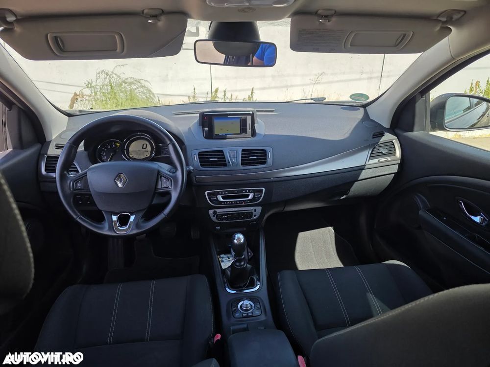 Renault Megane ENERGY TCe 130 Start & Stop LIMITED - 5