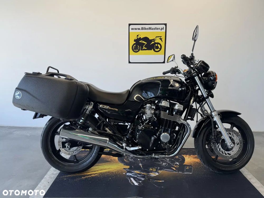 Honda CB - 1