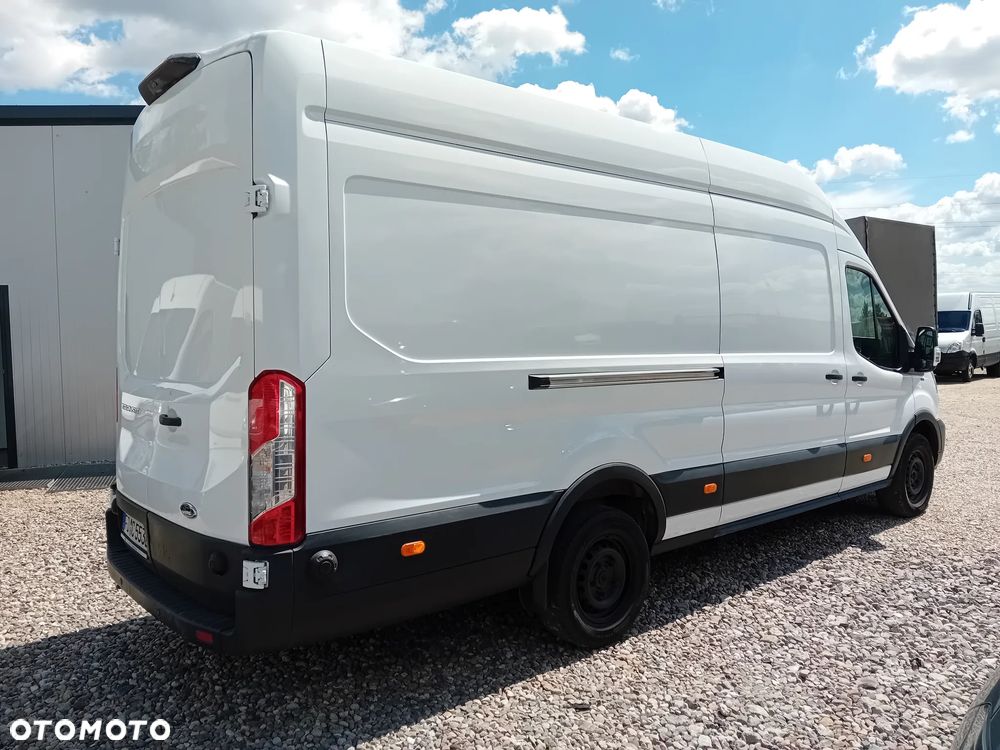 Ford Transit Trend - 5