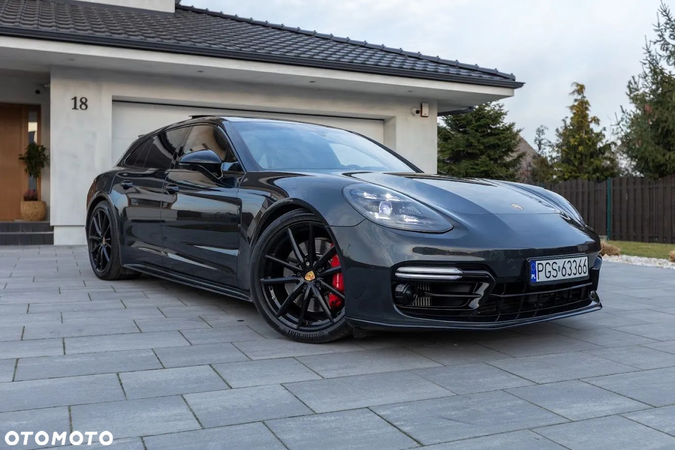 Porsche Panamera GTS GPF Sport Turismo - 1