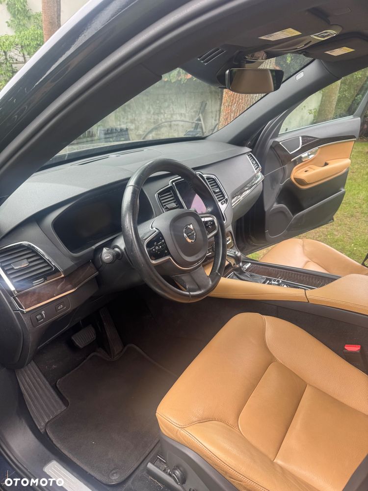 Volvo XC 90 - 6