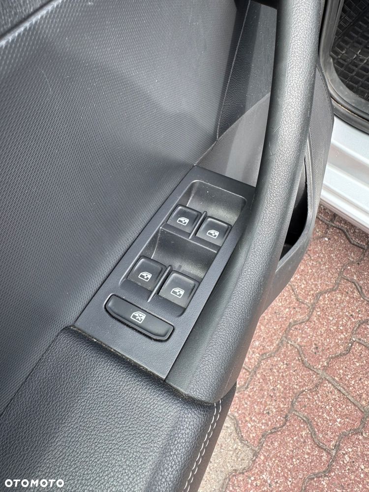 Skoda RAPID 1.0 TSI Ambition - 19