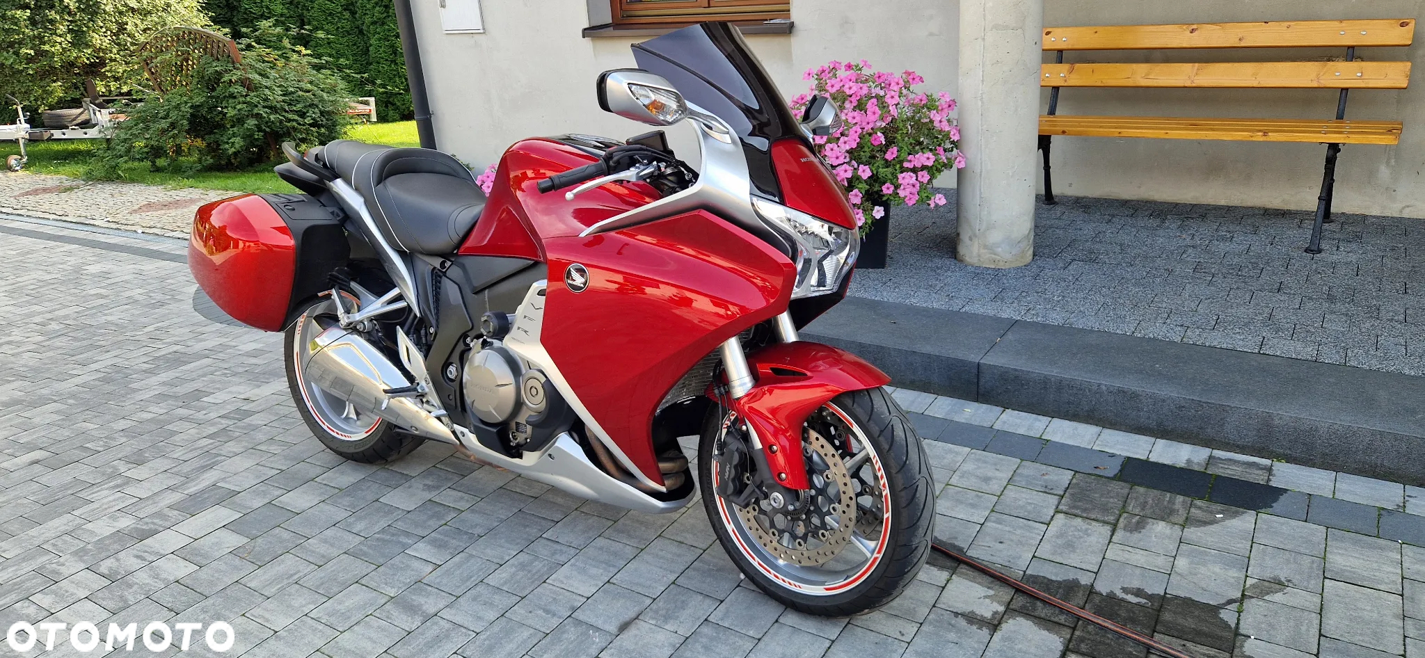 Honda VFR - 9