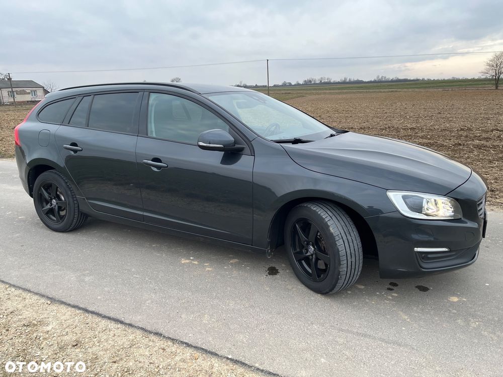 Volvo V60 D3 Drive-E Dynamic Edition (Momentum) - 19