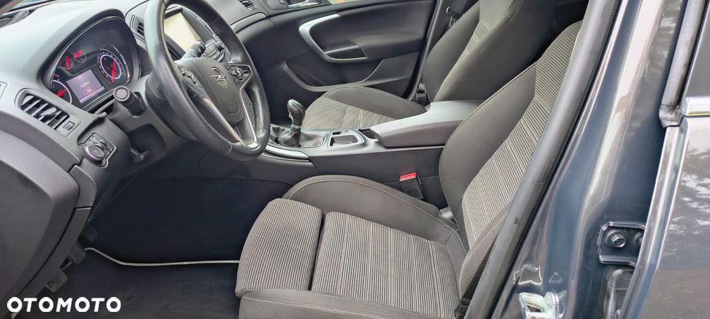 Opel Insignia - 15