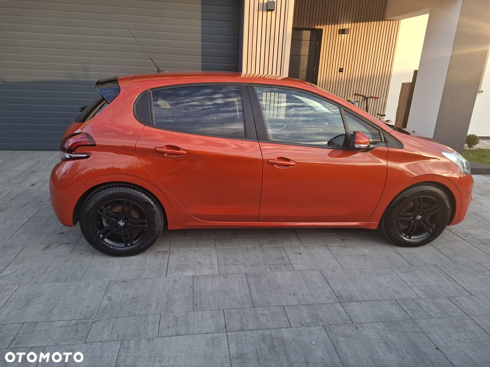 Peugeot 208 - 2