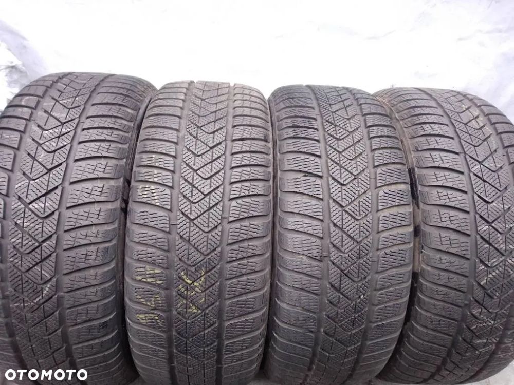 Pirelli Sottozero 3 225/45 R18 95H 2024 7-7.5mm - 1