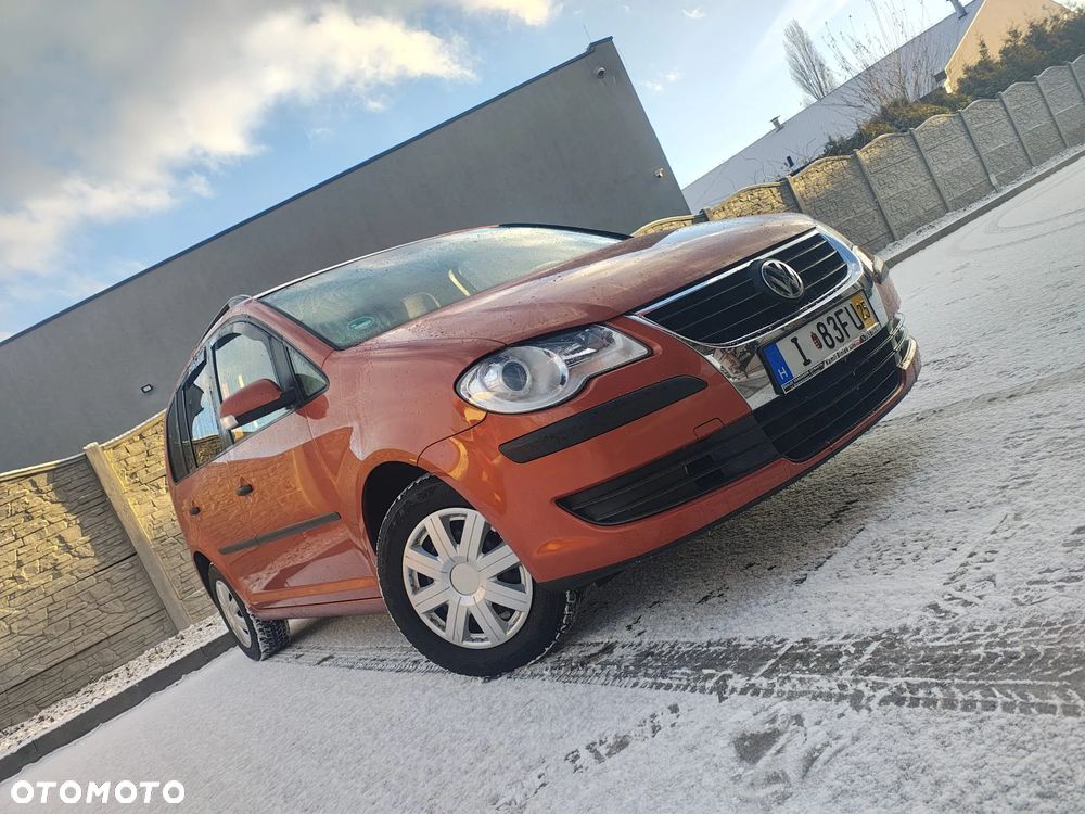 Volkswagen Touran 1.4 TSI DSG Trendline - 18