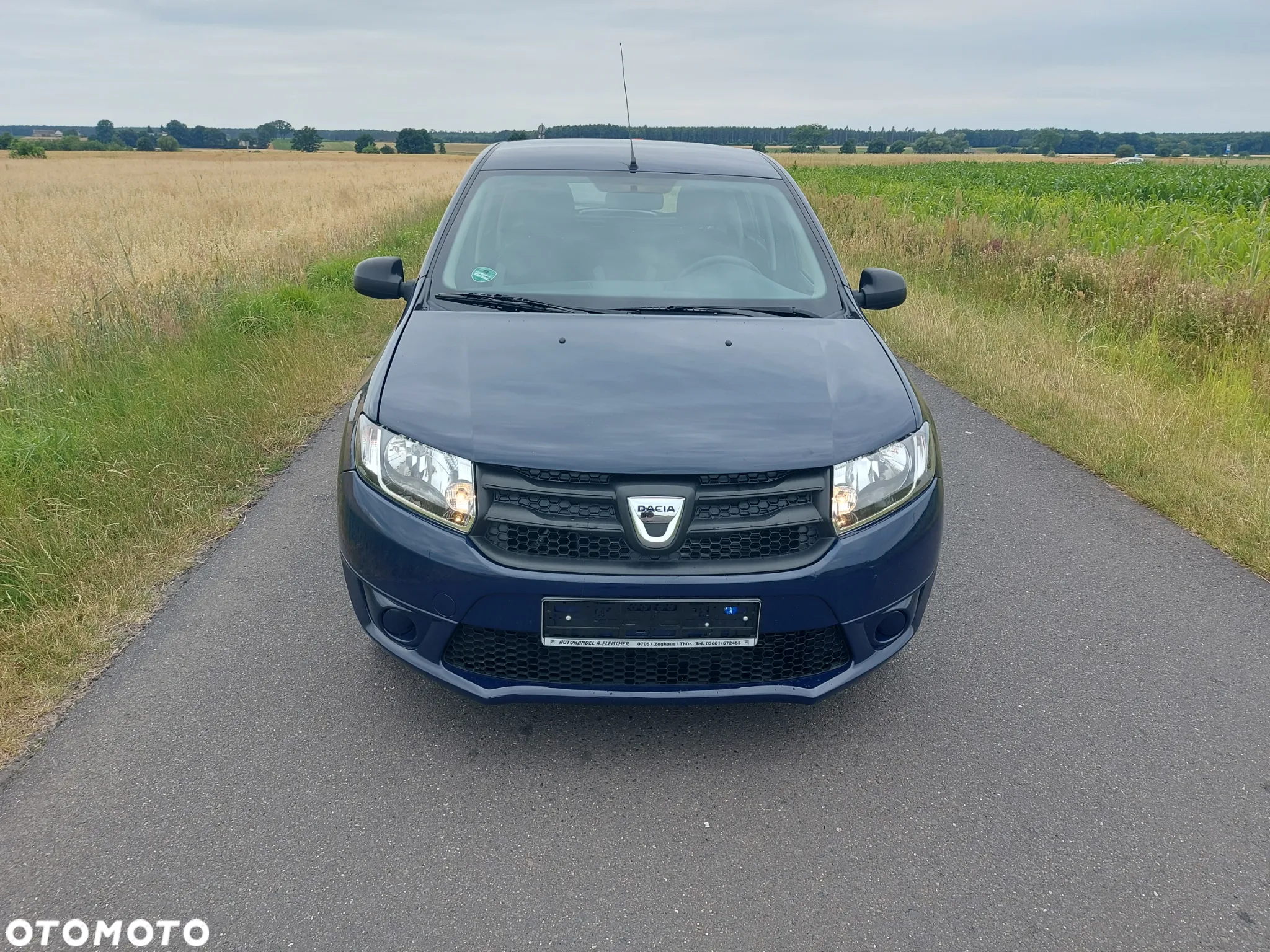 Dacia Sandero 1.2 16V 75 Celebration - 2