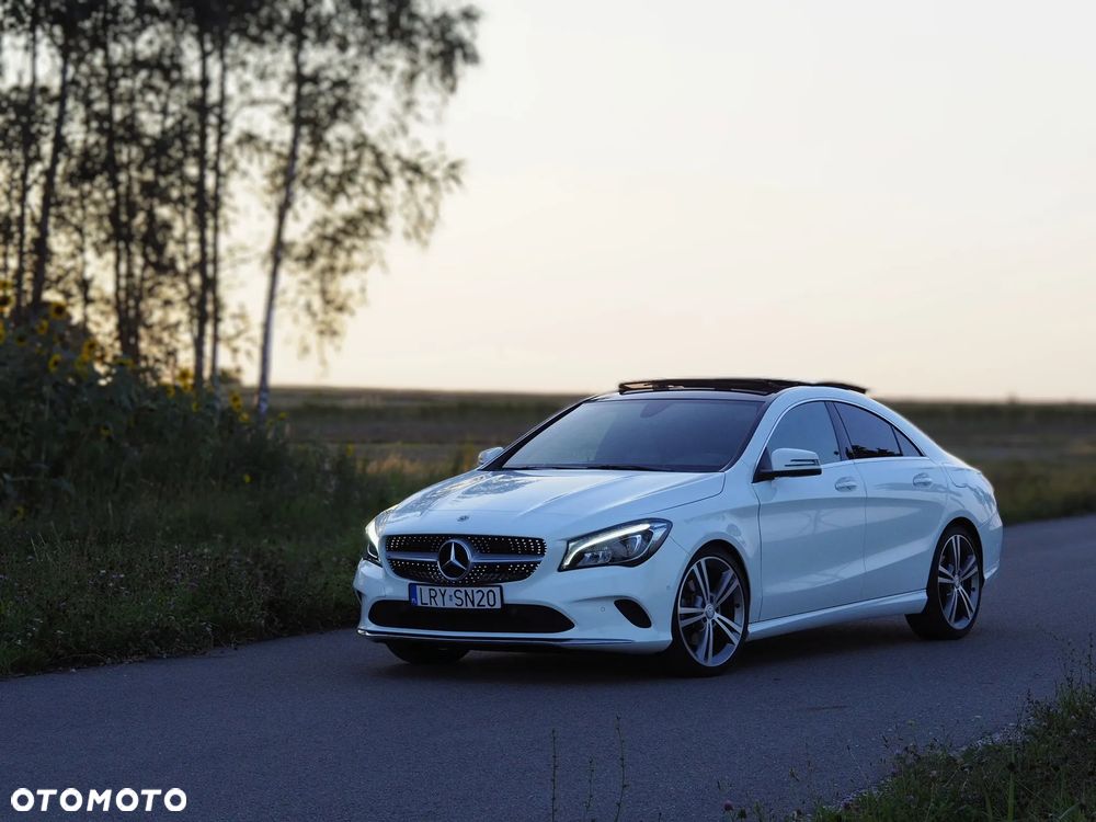 Mercedes-Benz CLA 250 7G-DCT UrbanStyle Edition - 7