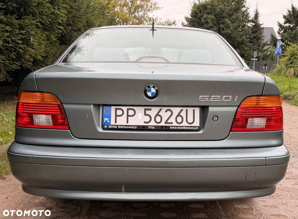BMW Seria 5 - 29